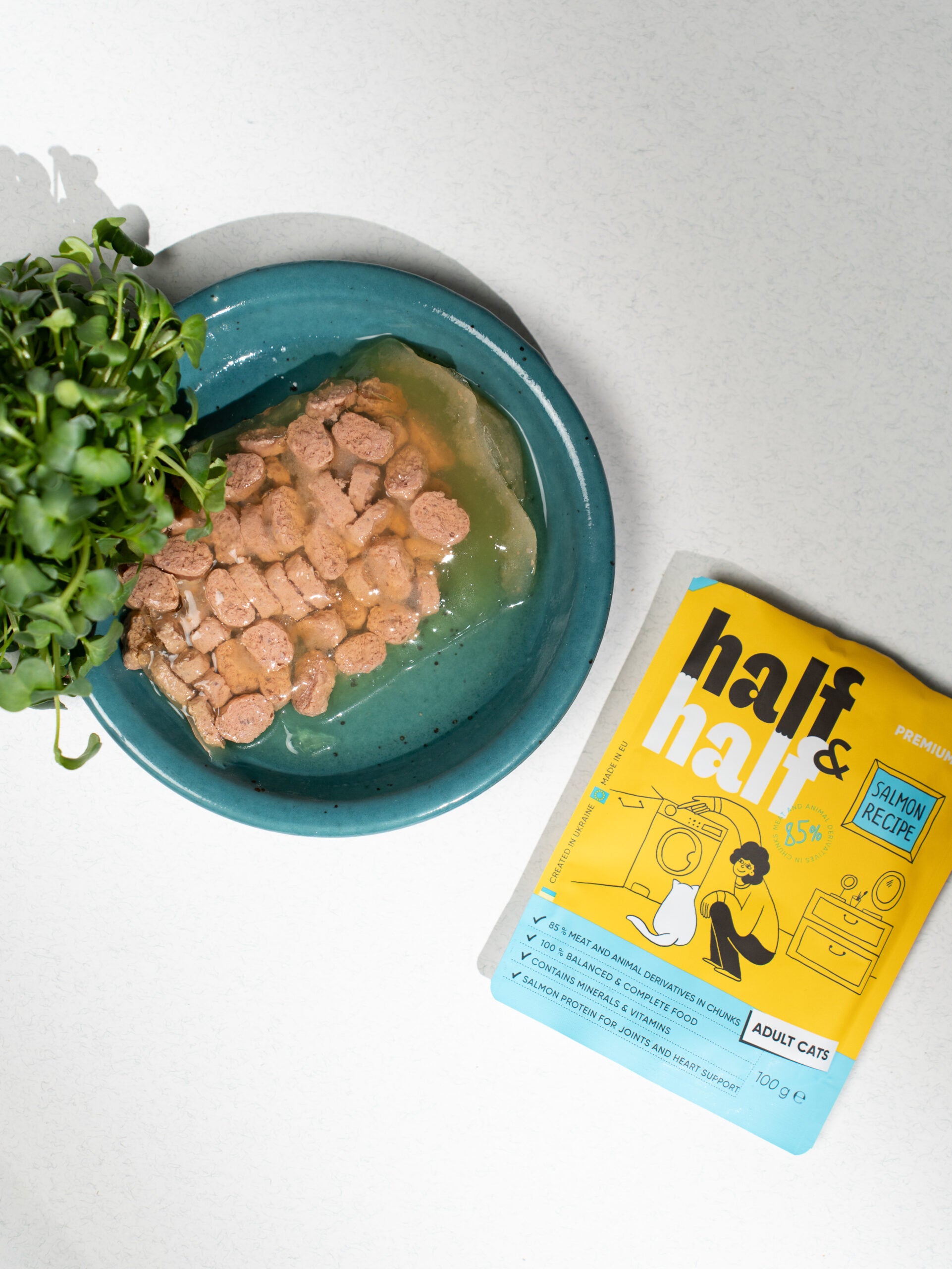 Half&Half Adult Cat Wet Food - Salmon recipe in Jelly 100g x22